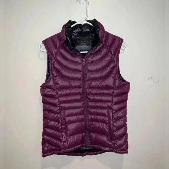 Bernardo Goose Down Puffer Vest - Picture 3 of 4